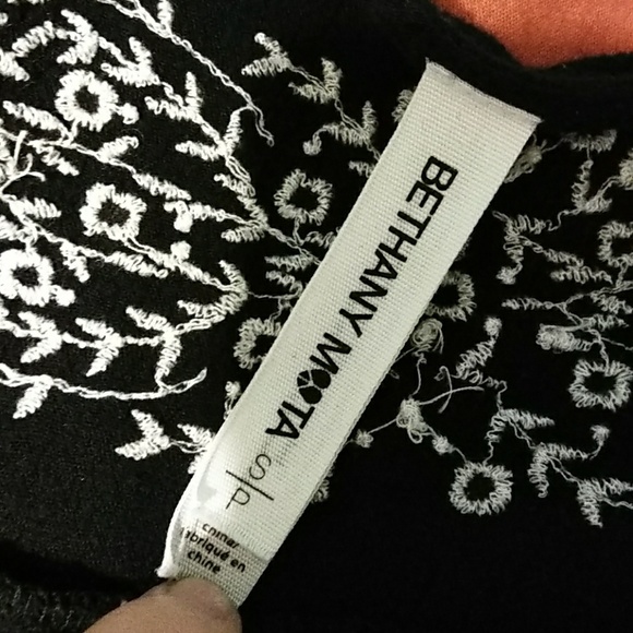 Romper - Picture 2 of 2